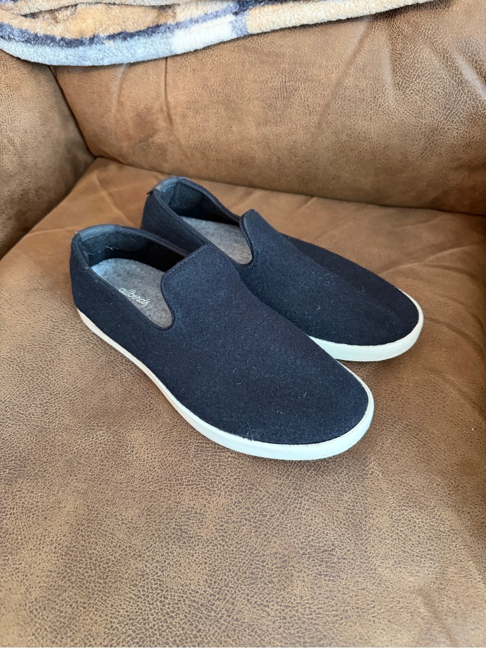 Women’s Size 8 Black Allbirds - Wool Lounger